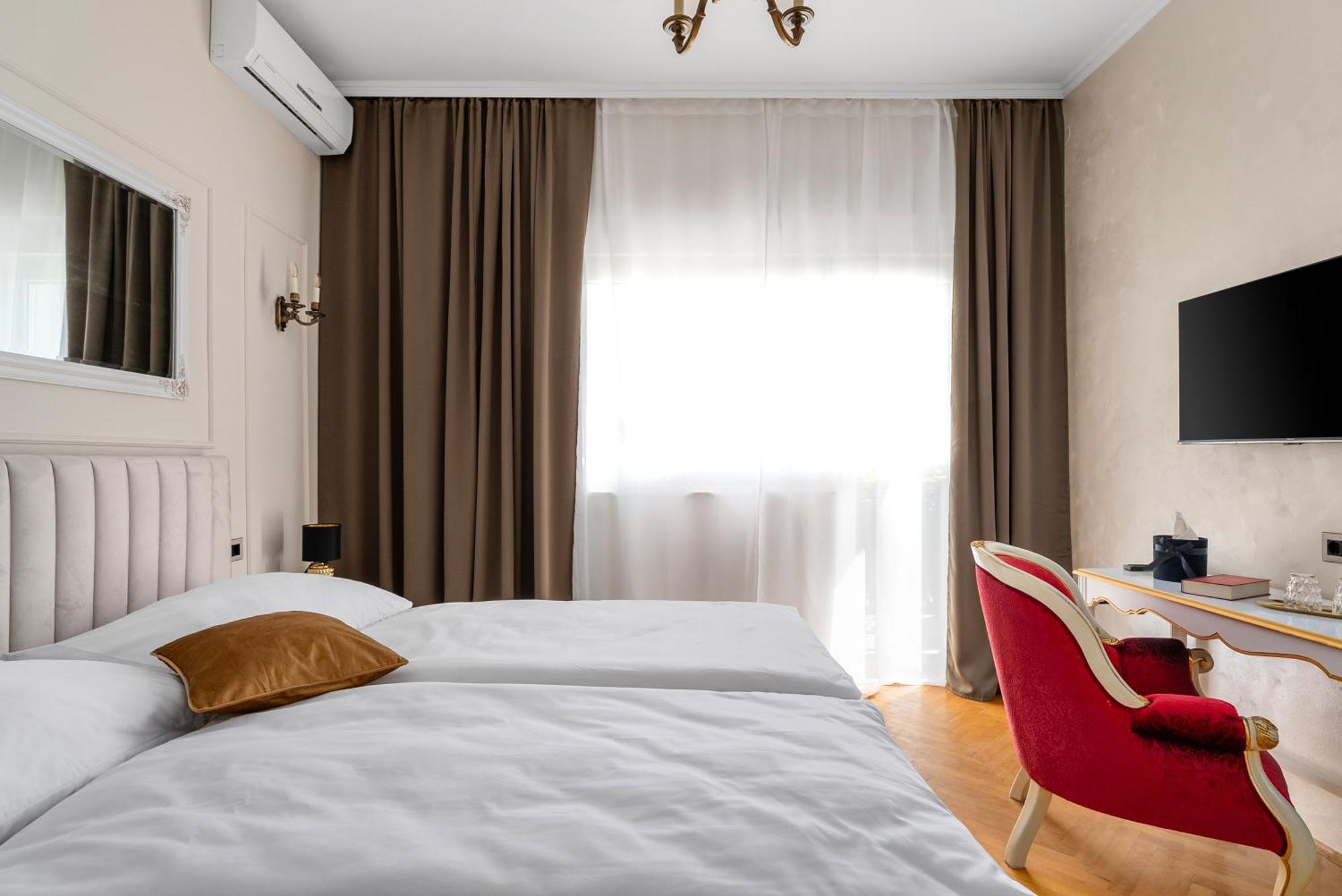 Storge Boutique Bed & Breakfast Omiš Екстериор снимка