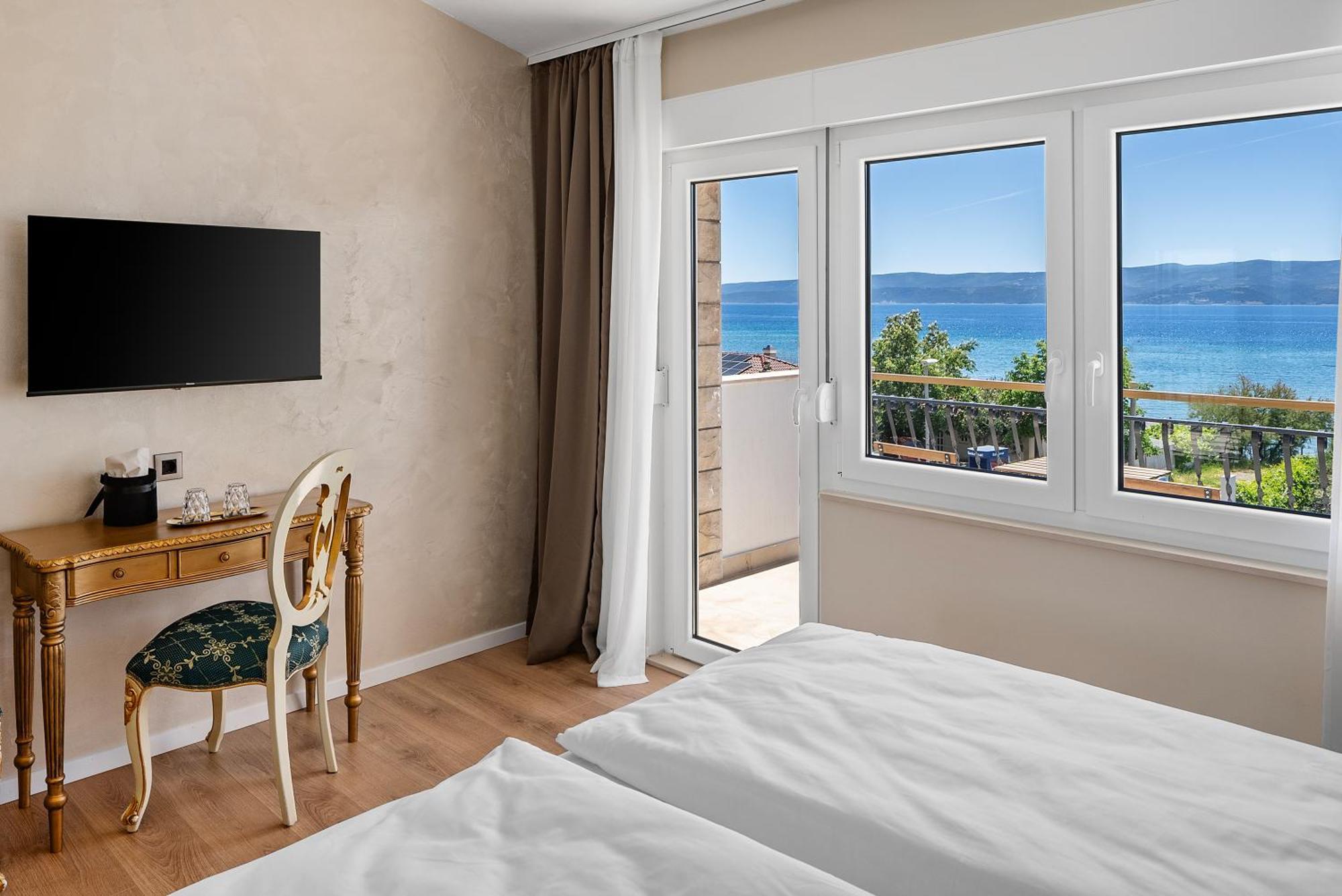 Storge Boutique Bed & Breakfast Omiš Екстериор снимка