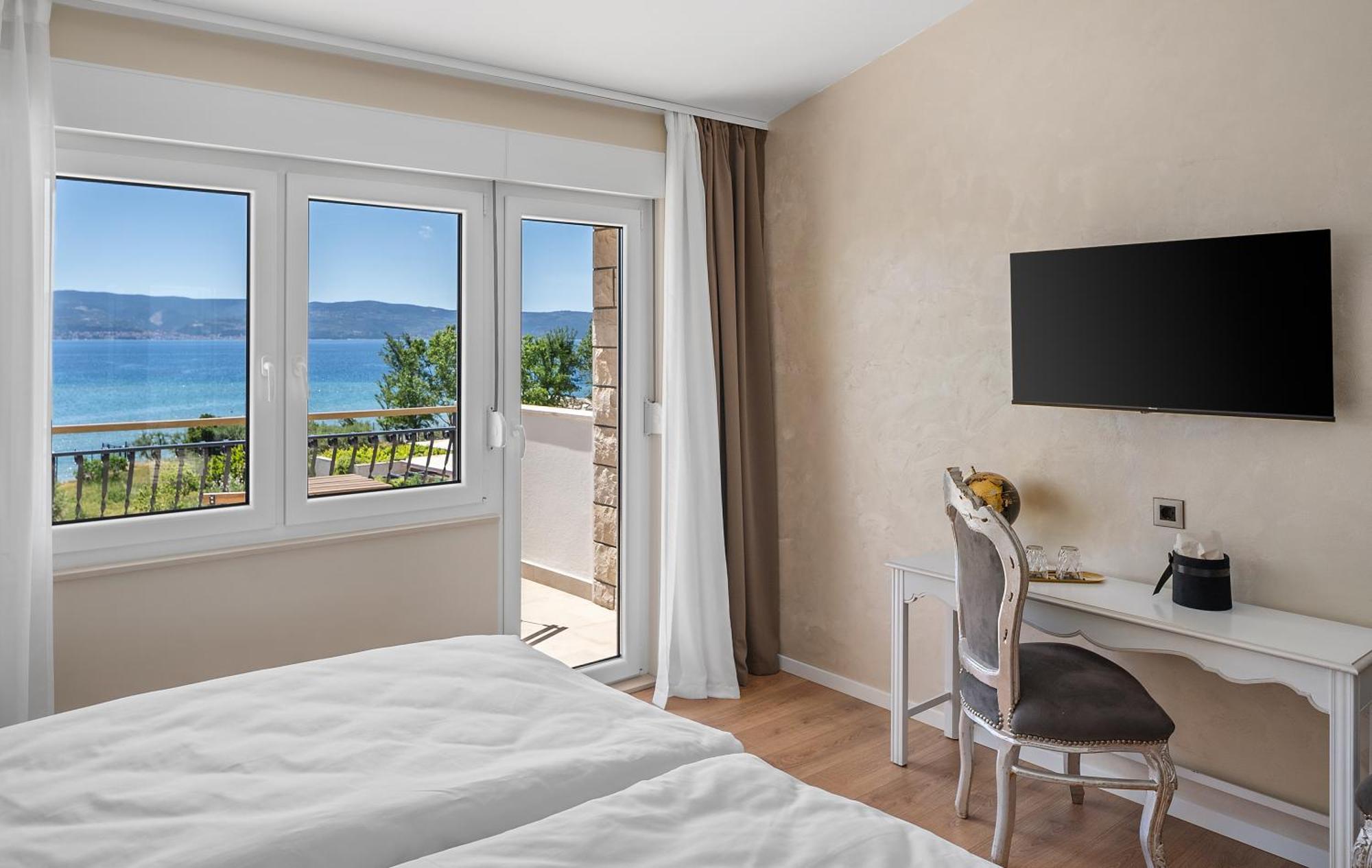 Storge Boutique Bed & Breakfast Omiš Екстериор снимка